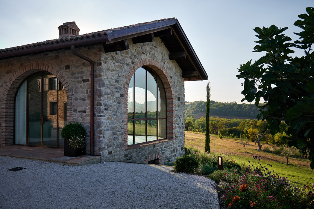 Ex Fienile nel Parmense