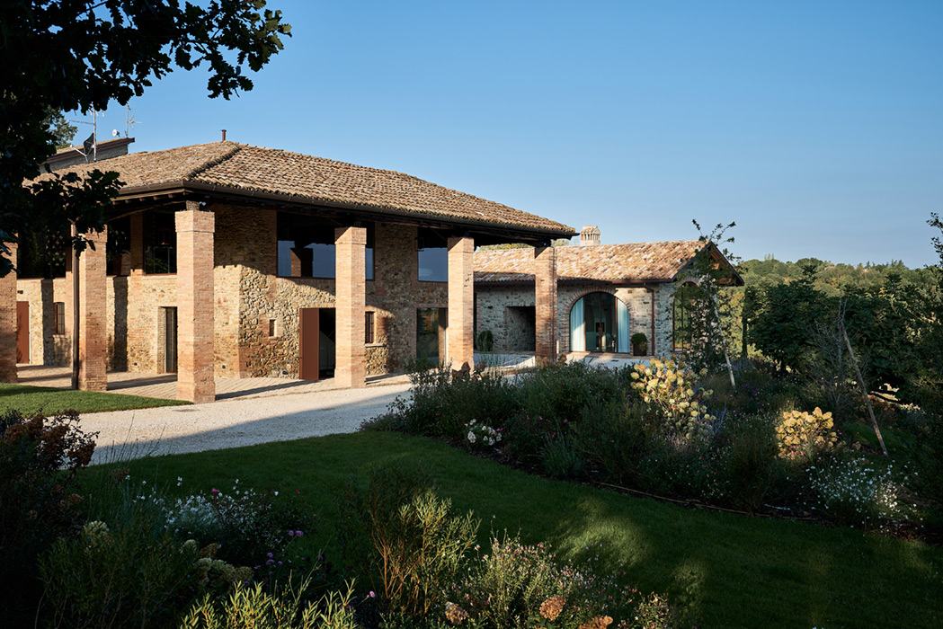 Ex Fienile nel Parmense