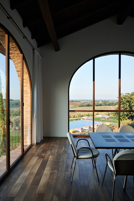 Ex Fienile nel Parmense