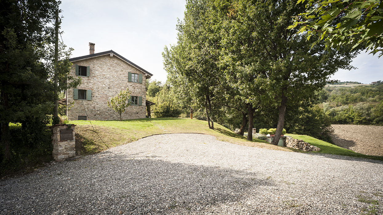 GRANJA EN VAL TREBBIA, vista esterna